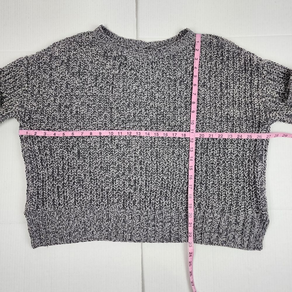American Eagle Grey Chunky Cable Knit Cropped Sweater - Size S (Oversized Fit) - Picture 6 of 15